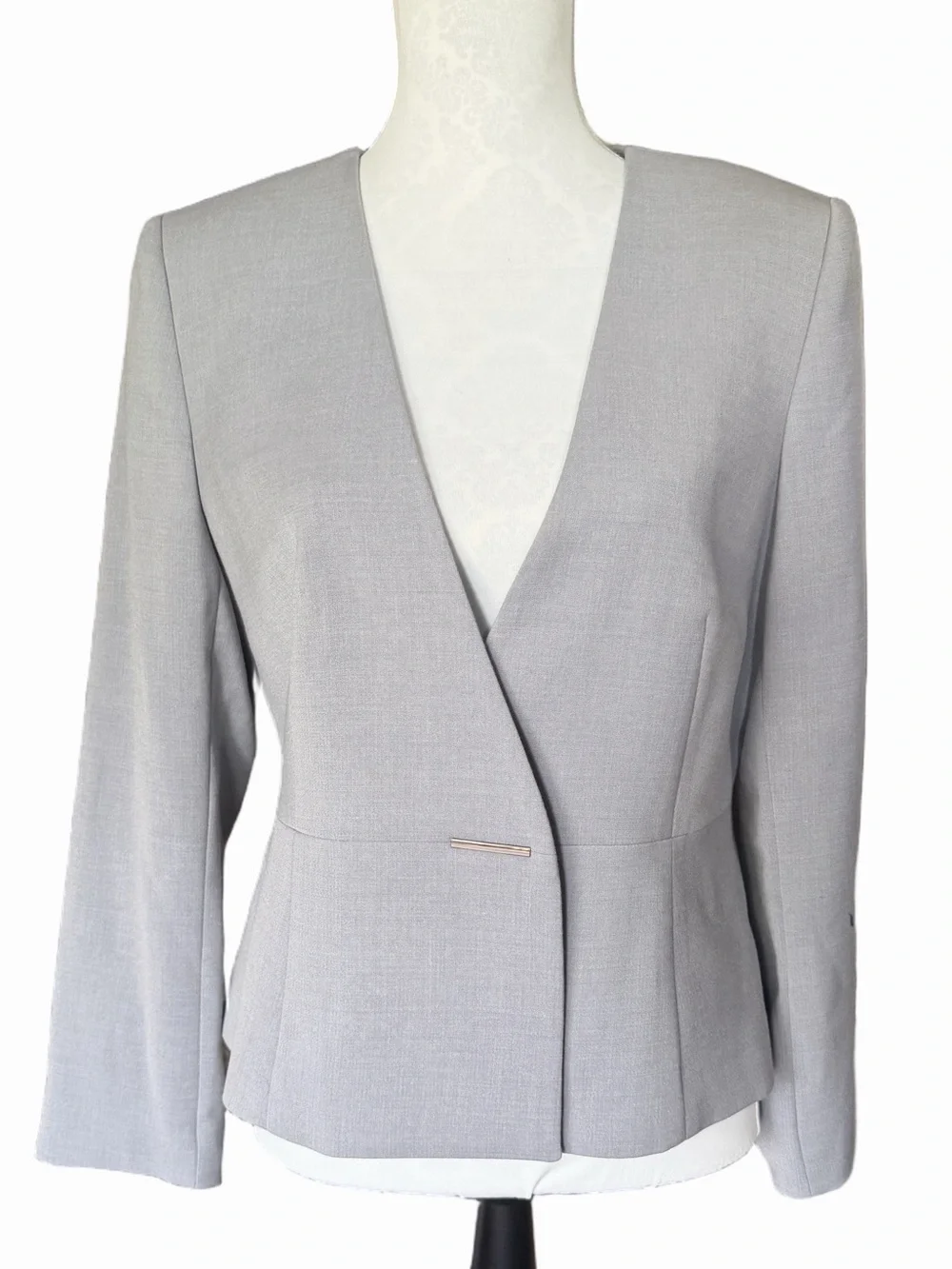 Tahari Arthur S. Levine Gray Tailored Blazer & Skirt Set | Petite Size 10 - Picture 1 of 9